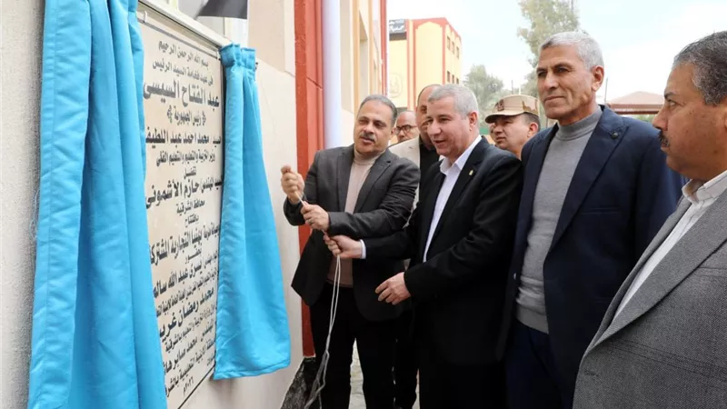 محافظ الشرقية يفتتح مدرسة بهنيا الثانوية التجارية بديرب نجم|صور