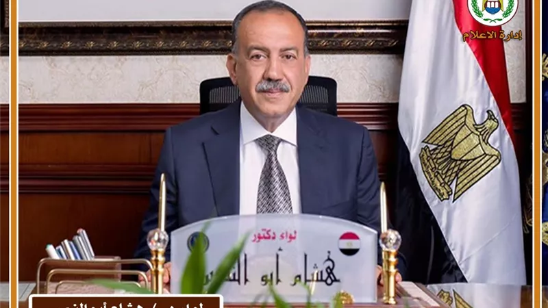 إصابة 4 أشخاص فى تصادم سيارة بتروسيكل في أسيوط