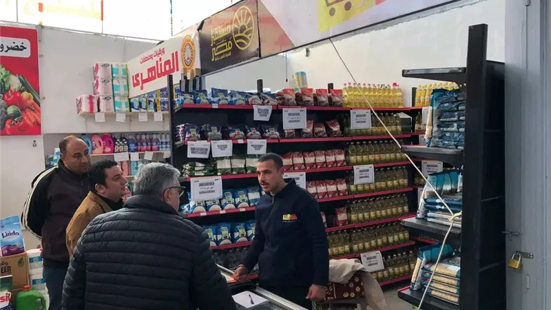 محافظ الدقهلية يتابع انتظام العمل بمعرض السلع الغذائية بشرق المنصورة