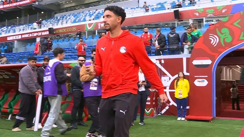 لاعبو منتخب مصر يتفقدون ملعب طنجة الكبير قبل مواجهة السنغال 