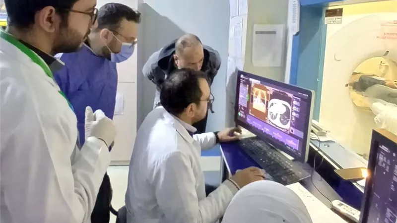مستشفى الصدر بدمنهور ينجح في إجراء سحب عينة من رئة مريض عمره 70 عاما