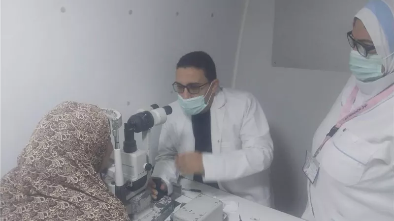 الكشف على 1140 مواطنا بقافلة طبية مجانية بقرية الغلالبة بالبحيرة