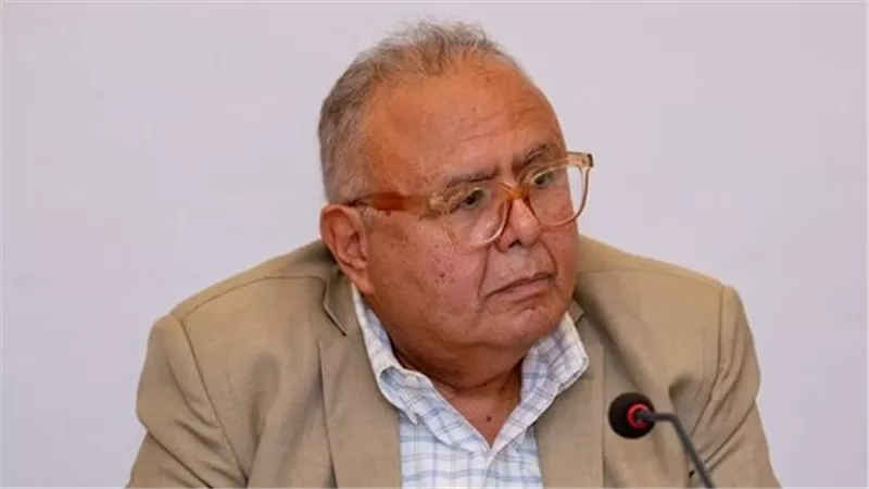 «في انتظار التقرير».. مقاومة ذاتية وانتصار للوعي على القهر لـ«شريف مليكة» 