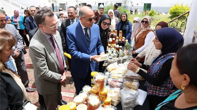 محافظ المنيا يستعرض مشروعات التعاون الدولي المنفذة خلال عام 2025