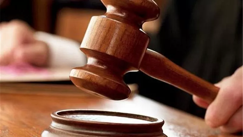 بتروا أصابعه.. أولى جلسات محاكمة المتهمين بالتعدي على الطفل زياد اليوم