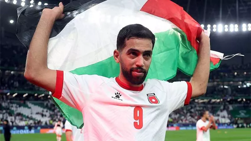 ضاع من الأهلي.. علي علوان ينضم لنادي الرياض السعودي