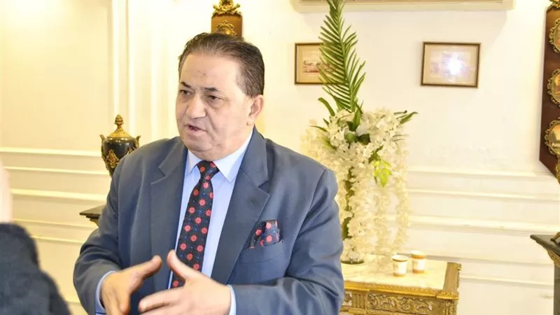 عيد هيكل ينسحب من انتخابات رئاسة الوفد ويدعم السيد البدوي