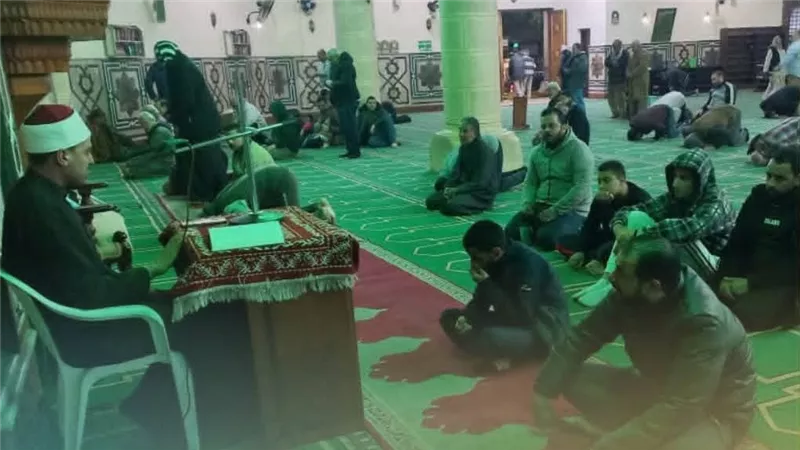 مجالس لقراءة البردة الشريفة للإمام البوصيري بمساجد البحيرة