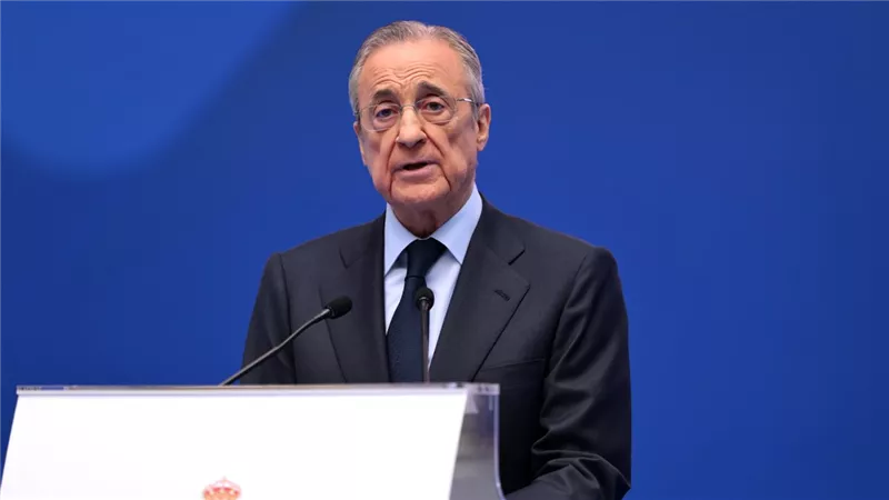 نجم الريال السابق مهاجمًا الإدارة: تختار مصلحة اللاعب على المدرب 