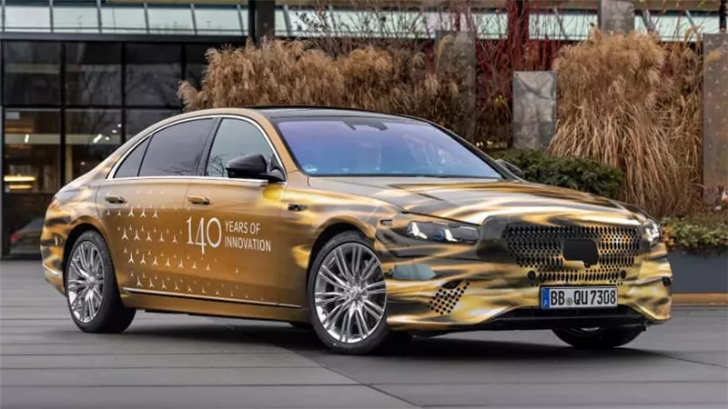 مرسيدس S-Class المحسنة.. تحديث شامل يجمع بين الفخامة والأداء المتطور