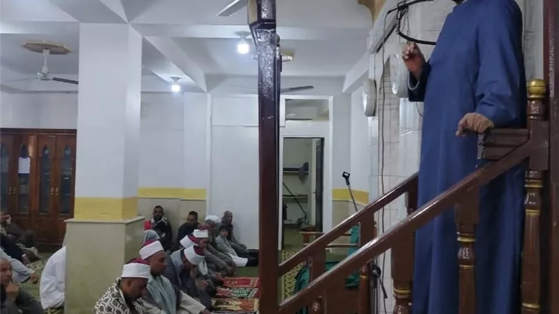 وكيل مديرية الأقصر يتابع الانضباط الإداري والدعوي بمساجد الأوقاف في القرنة