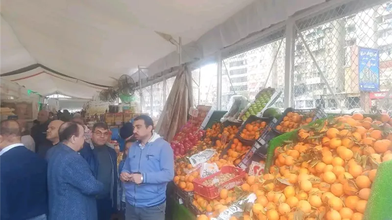 المعرض الدائم في شارع قناة السويس يواصل طرح السلع بأسعار مخفضة