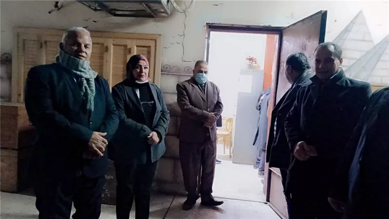 من المطبعة السرية إلى اللجان.. تعليم الفيوم يتابع تسليم أسئلة الإعدادية