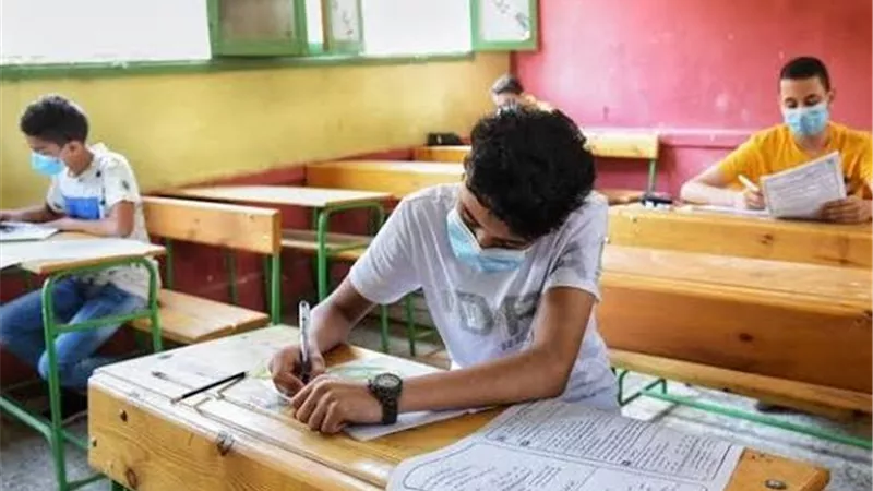 امتحانات الشرقية.. إحالة ملاحظة للنيابة واستبعاد وإلغاء ندب رؤساء لجان
