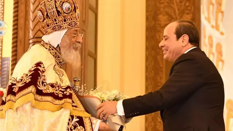 الرئيس السيسي يهنىء البابا تواضروس بعيد القيامة المجيد 