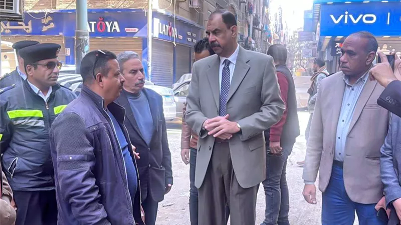 محافظ سوهاج يتفقد جاهزية منطقة شارع شريف تمهيدا لأعمال الرصف