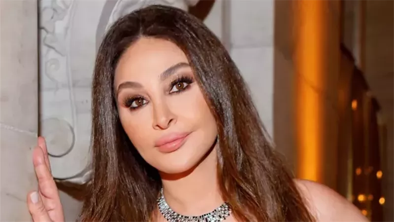 جمال استثنائي.. إليسا في مهرجان Joy Awards 2026 بالرياض الليلة