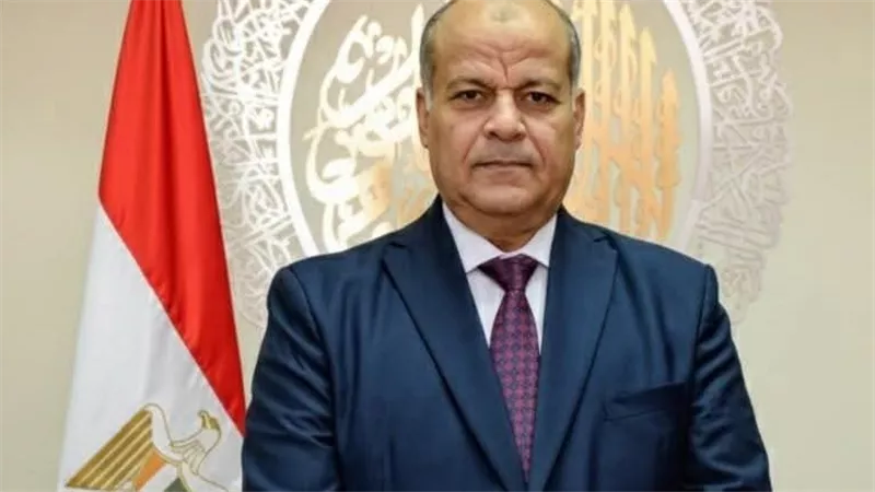 إحالة ملاحظ للتحقيق لتصوير ونشر امتحان العربي للشهادة الإعدادية 