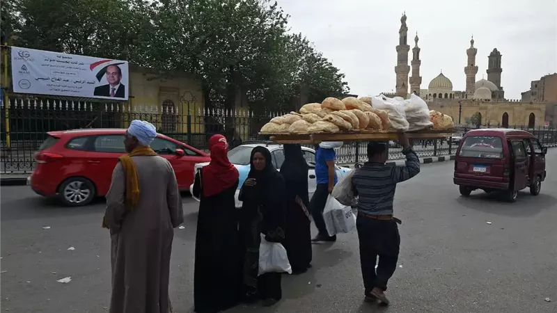 لماذا يشعر المواطن العادي بارتفاع الأسعار رغم تدفق الأموال في مصر؟