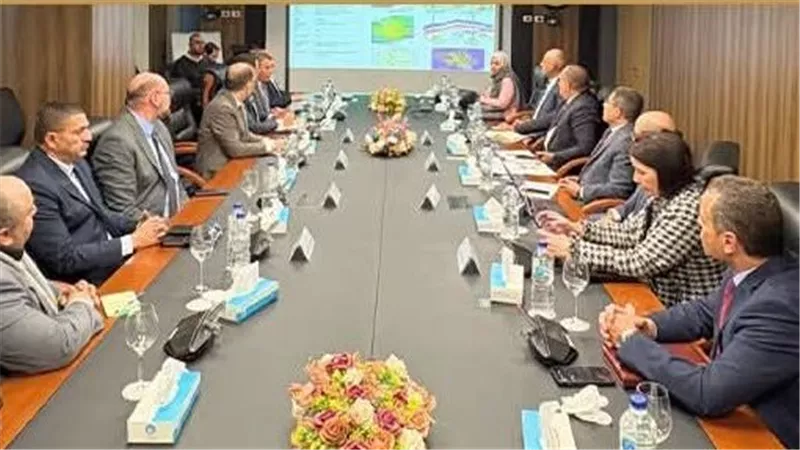 «البترول» تتابع الفرص الاستكشافية لزيادة الاحتياطيات بالشركة الفرعونية