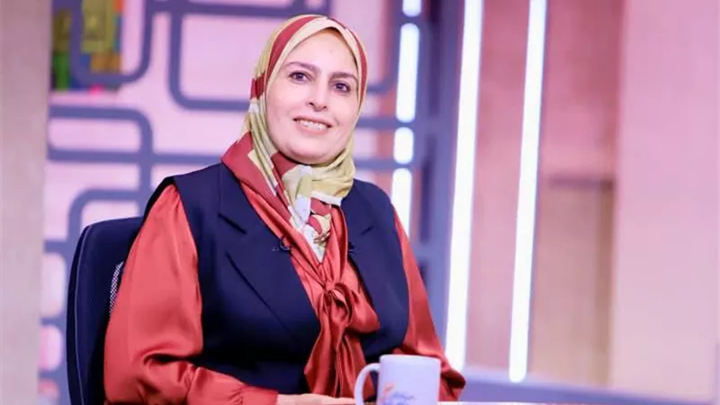 أستاذة بـ