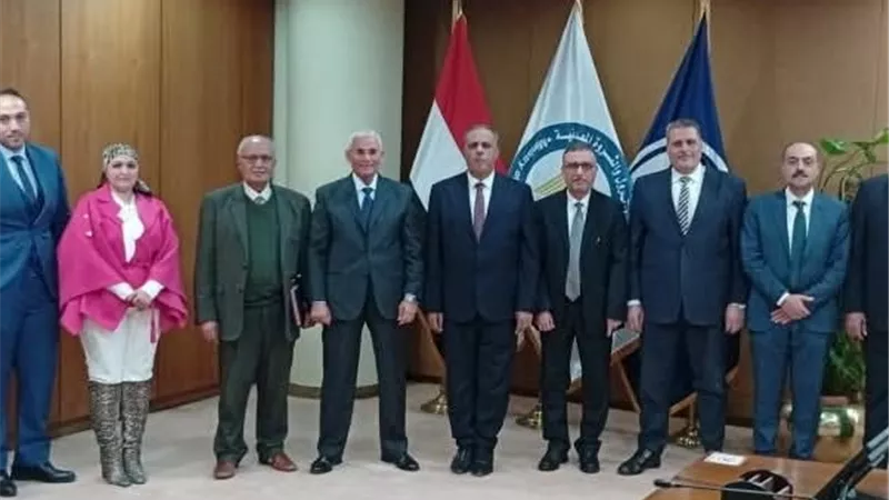 الهيئة العامة للبترول تدعم استثمارات بتروسيلة والواحة لزيادة الإنتاج