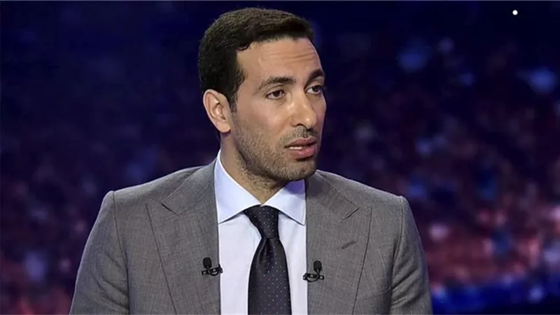  أبو تريكة ينتقد دفاع مانشستر سيتي.. ويشيد بكاريك بعد ديربي مانشستر