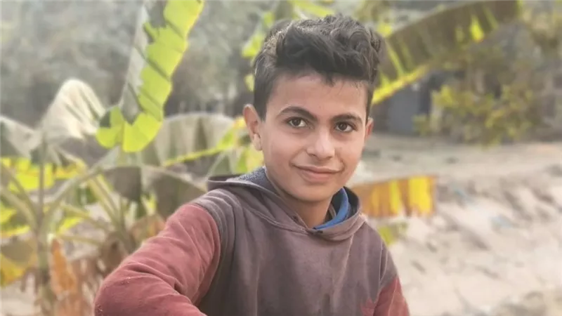 أصغر ميكانيكي موتوسيكلات في مصر.. طفل من بني سويف يصنع حلمه بيديه