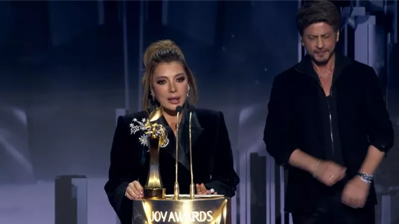 أصالة تفوز بجائزة صناع الترفيه الفخرية بـJoy Awards