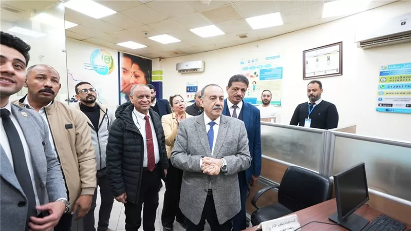 «يونيسف لاند» ترى النور.. جولة محافظ أسيوط داخل أول حديقة توعوية للأطفال