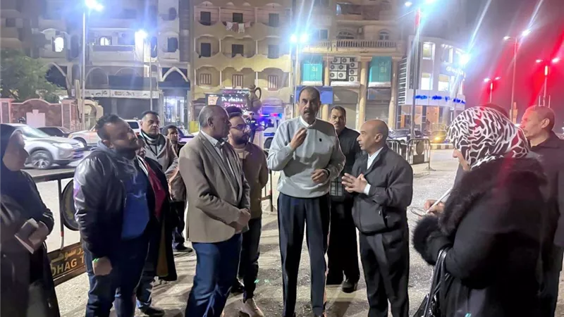 محافظ سوهاج يتفقد نفق الشهيد اللواء نبيل فراج ويوجه بتطويره