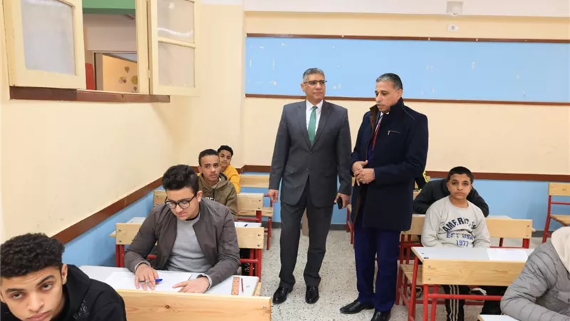 جروبات الغش تستعين بـ«شات جي بي تي» لحل امتحان اللغة الإنجليزية بالجيزة