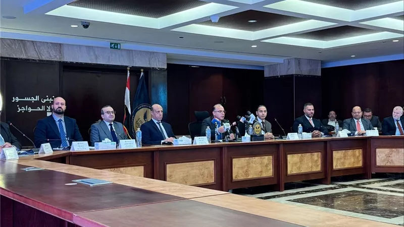 محمد فريد: 7 شركات تتقدم لتداول المشتقات المالية.. والتنفيذ منتصف فبراير
