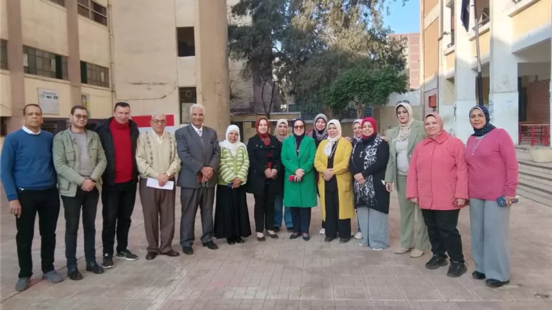 مدير تعليم القاهرة عدم خروج أي طالب نهائيًا قبل انتهاء زمن الامتحان