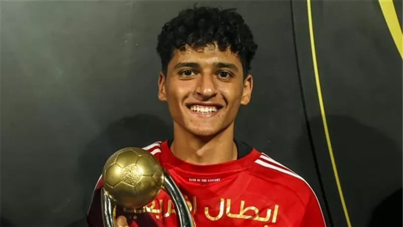 جناح الأهلي يطلب الرحيل بالميركاتو الشتوي.. و3 عروض لضمه