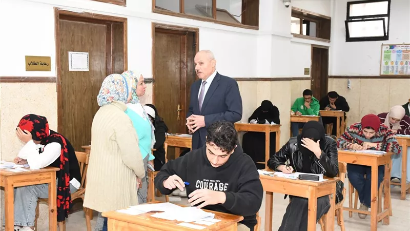 رئيس جامعة قناة السويس: أنشطة طلابية متنوعة للطلاب فى إجازة منتصف العام 