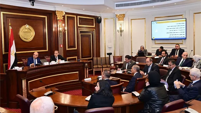 وزير الري: نتابع على مدار الساعة ما يحدث بالسد الاثيوبى