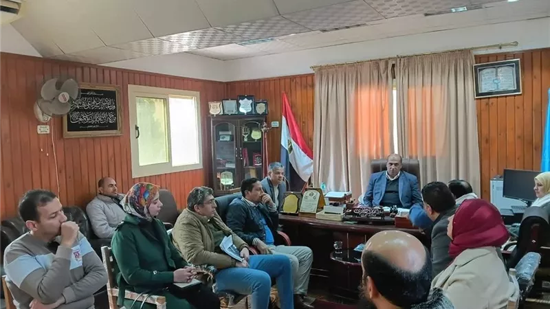 طب بيطري كفر الشيخ يعقد اجتماعا لمناقشة خطة مواجهة ظاهرة الكلاب الضالة