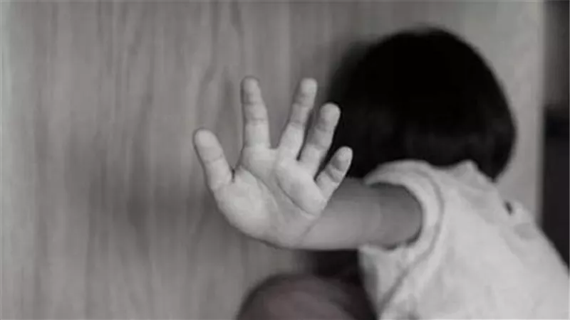 إحالة المتهم بالتعدي على طفلة في ملوي إلى جنايات المنيا