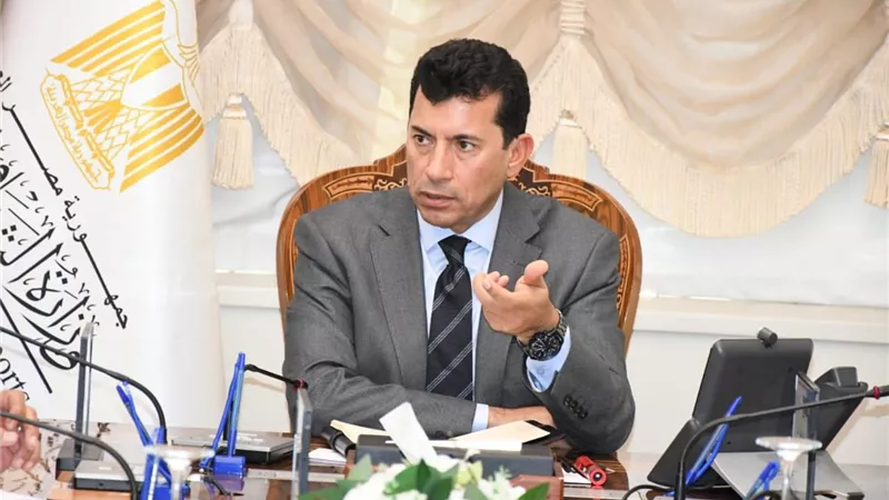وزير الرياضة يطلع على آخر التفاصيل الخاصة بالبرنامج الوطني للنشء والشباب