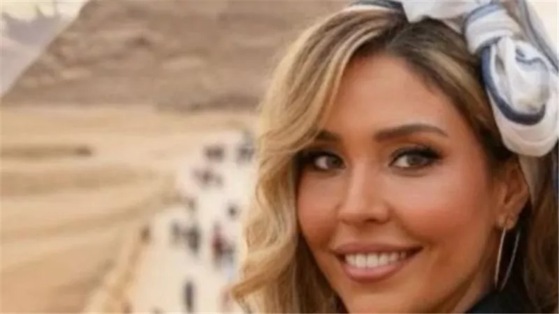 قريبًا.. لاروسي تطرح أغنية «أنا نجمة» ثالث أغانيها باللهجة المصرية