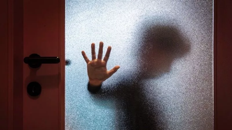 الجدة تتهم الأب وشقيقه بالاعتداء الجنسي على حفيدها في البحيرة
