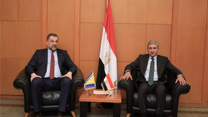 مصر والبوسنة تبحثان تعزيز التعاون السياحي والأثرى بين البلدين 