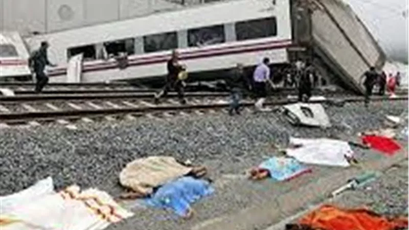 ارتفاع حصيلة ضحايا حادث خروج قطارين عن مسارهما بإسبانيا إلى 39 قتيلا