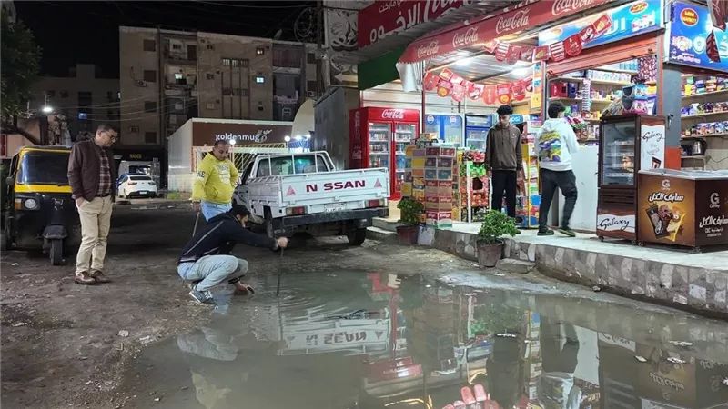 استجابة فورية لتسليك صرف صحي وطفح مجاري بشوارع كفر الشيخ