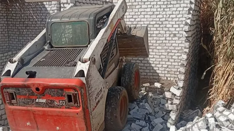لا تهاون مع مخالفات البناء.. محافظ الغربية يتابع الموجة 28 للتعديات