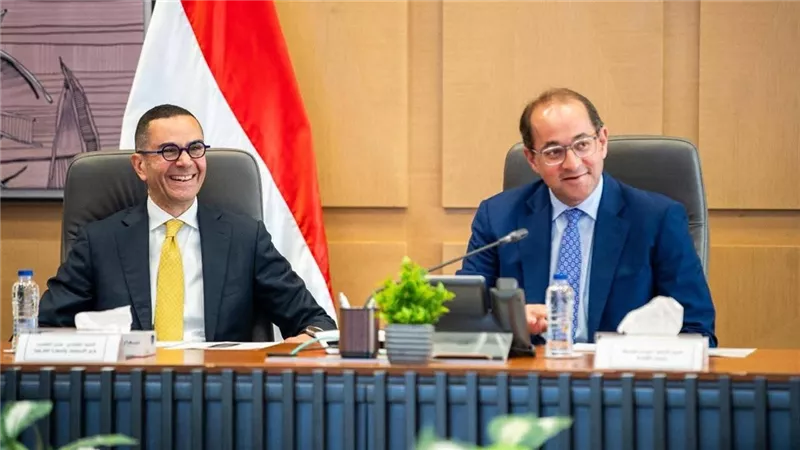 الخطيب وكوجك يشهدان توقيع بروتوكول تعاون بين الجمارك والتمثيل التجاري