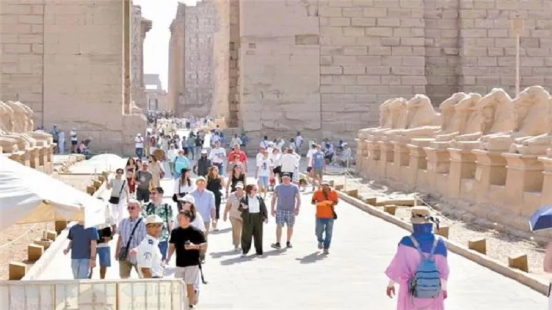 خبير سياحي: توقعات بزيادة أعداد السائحين إلى 21 مليون 2026|فيديو