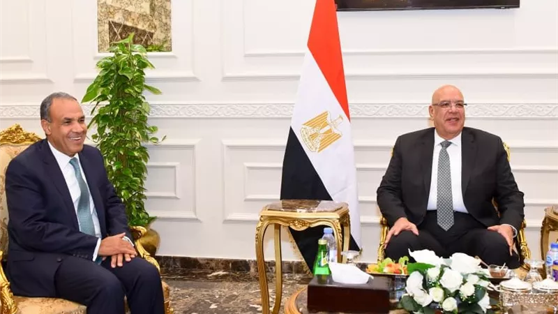 وزير الخارجية يهنئ رئيس مجلس النواب بمناسبة توليه مهامه الجديدة
