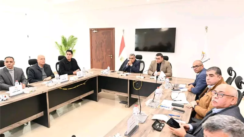 وزير الإسكان ومحافظ الدقهلية في جولة ميدانية لمتابعة الخدمات بالمنصورة
